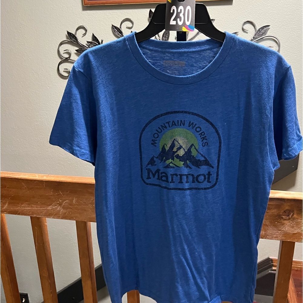 If Marmot Mountain Works Blue Graphic T-Shirt Size Medium #230